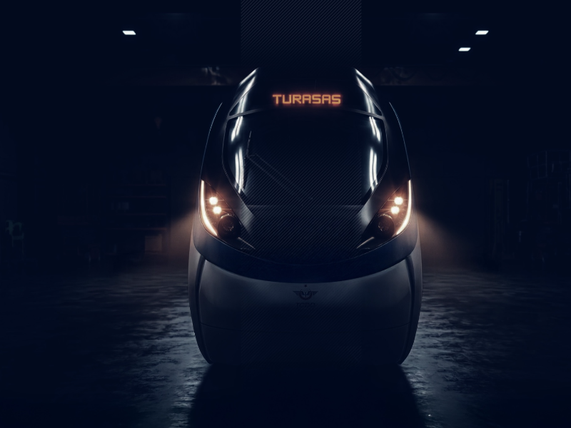 TÜRKİYE'NİN ÜRETTİĞİ İLK HIZLI TREN RAYLARA İNİYOR